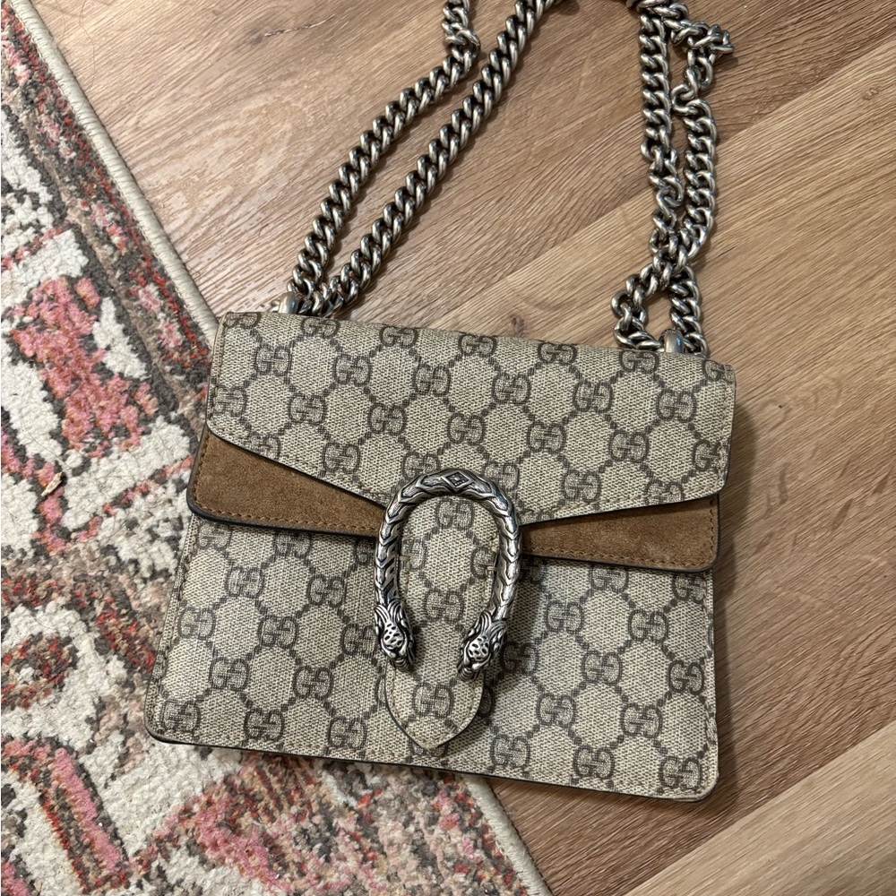 Gucci Dionysus Tan and Brown Shoulder Bag with Iconic Design